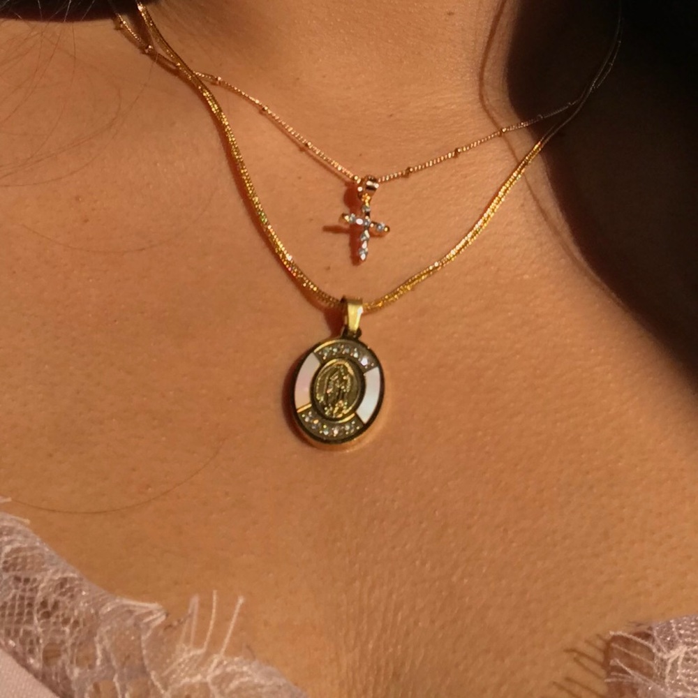 Virgen Mary pendant with Pearl details - Picture 2 of 8